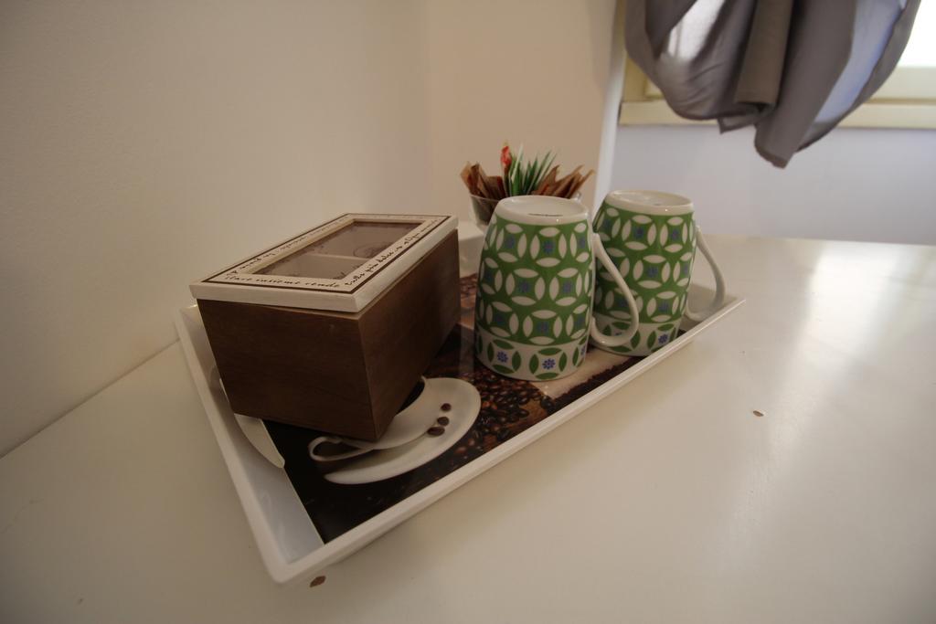 Bed 'N Books Bed & Breakfast Sassari Exterior foto