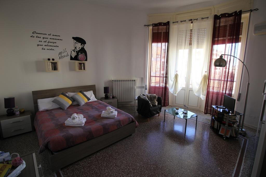 Bed 'N Books Bed & Breakfast Sassari Exterior foto