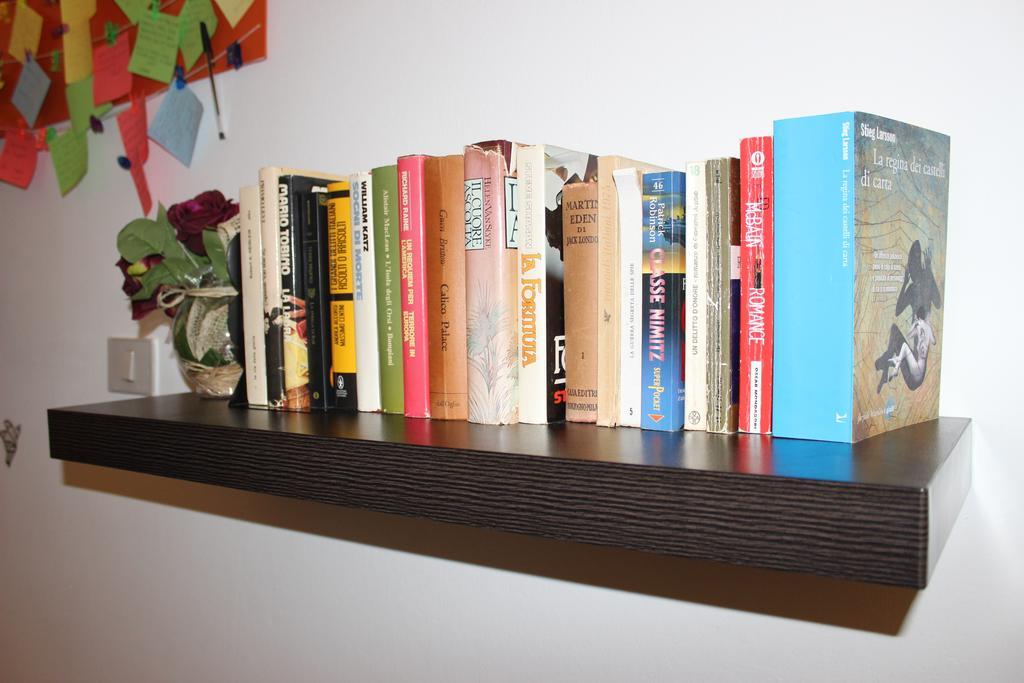 Bed 'N Books Bed & Breakfast Sassari Exterior foto